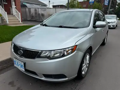 2012 Kia Forte5 EX Hatchback – $4,500 – Hamilton, ON Selling my 2012 Kia Forte5 EX – automatic, silv...