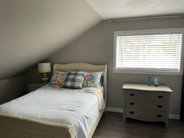 Room for Rent,   (Just outside Ingersoll ) in Room Rentals & Roommates in Woodstock