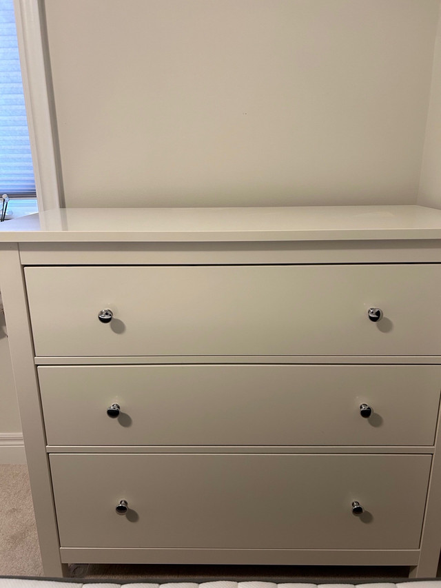 Ikea White  Hemnes 3-drawer dresser in Dressers & Wardrobes in Markham / York Region