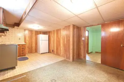 One Empty and Two shared rooms available for rent. The facilities include kitchen, stove and fridge,...