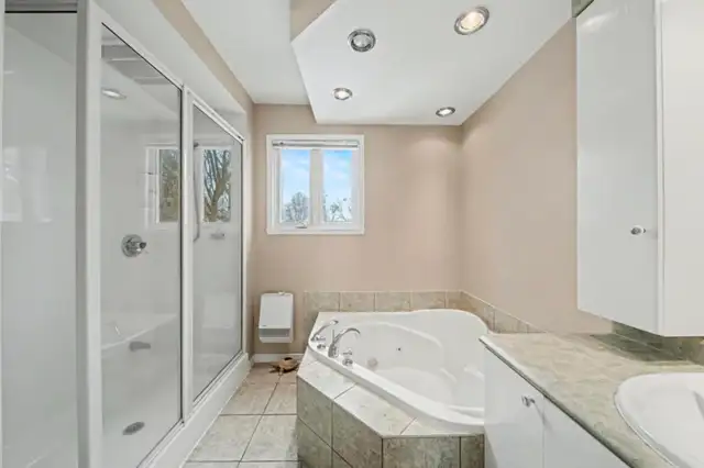 Grand 5 1/2 renové TOUT INCLUS | 1 MOIS GRATUIT in Long Term Rentals in Laval / North Shore - Image 12