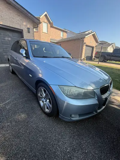 2010 BMW 328i $4000 obo metallic blue cars in good shape body in good shape no rust no scratches no...