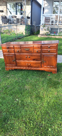 Chest Drawers with Mirrors for Free.