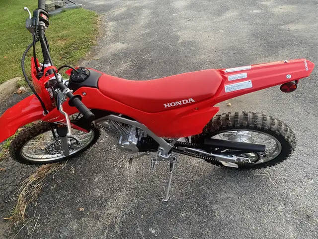 Honda CRF125F Big Wheel in Dirt Bikes & Motocross in Ottawa - Image 6