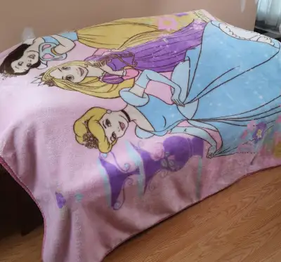 Disney Princess Super PlushTwin Blanket Large, View more
