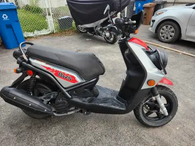 An opportunity to purchase a lightly used 2015 Yamaha BWS 125cc. 11 720Kms, new front break pads, ne...