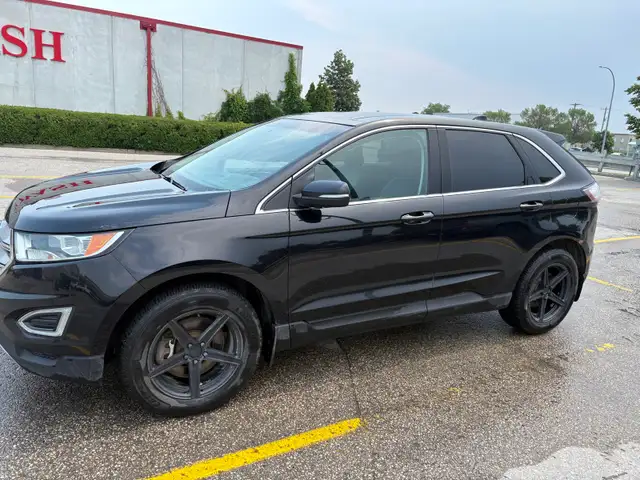 2017 Ford Edge