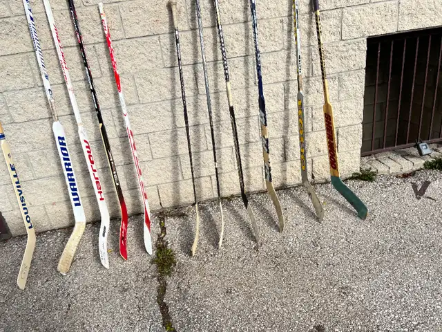 10 TOTAL -SOME NEW OLD STOCK GOALIE HOCKEY STICKS - 1 AUTO in Hockey in Mississauga / Peel Region - Image 2
