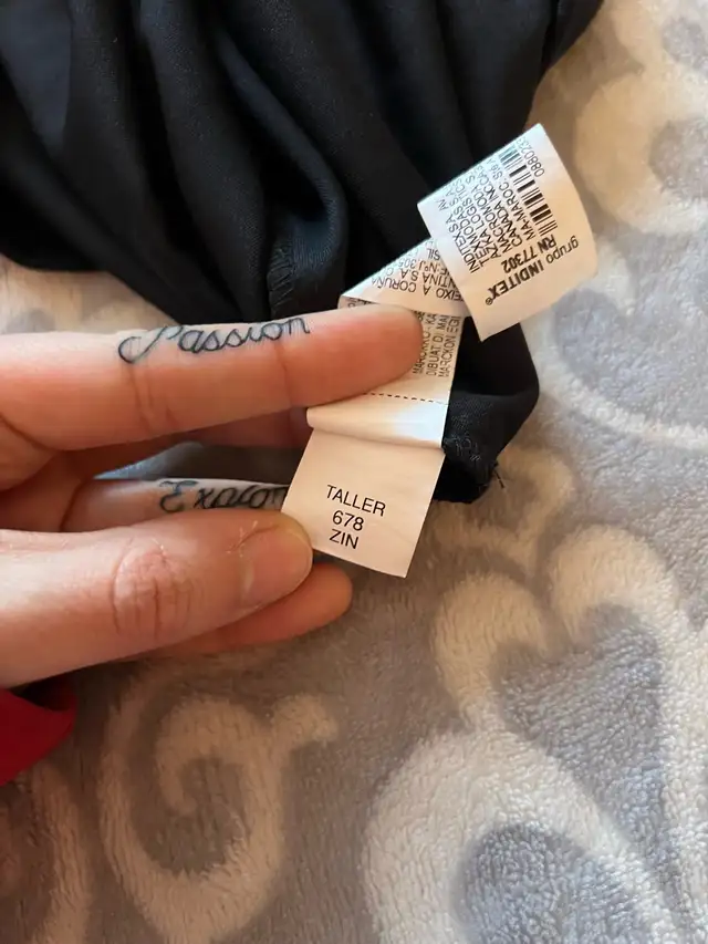 Zara Black Drawstring Pencil Skirt in Women's - Bottoms in Oshawa / Durham Region - Image 10