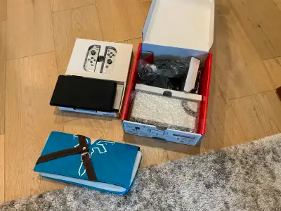 Nintendo Switch OLED, View more