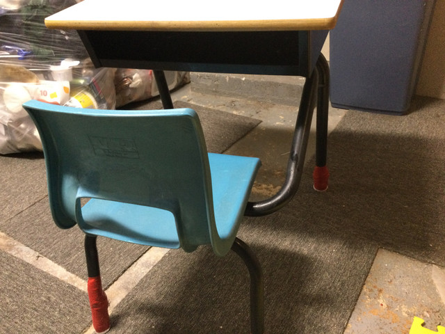 Child’s desk in Desks in Dartmouth - Image 2