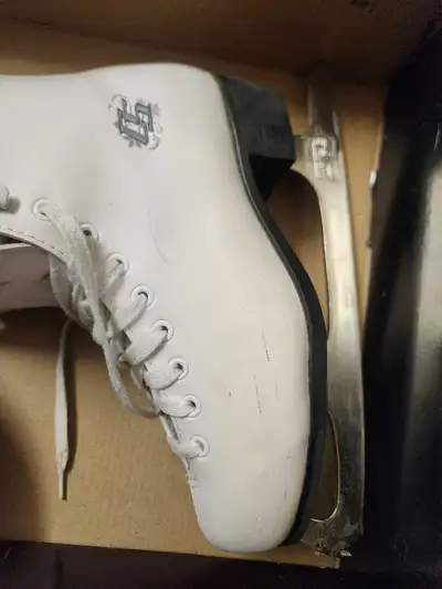 figure skates, View more