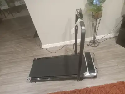 walking pad / treadmill, View more