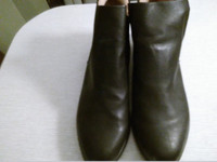 Naturalizer Ladies ankle boots-sz.10-exel.cond.