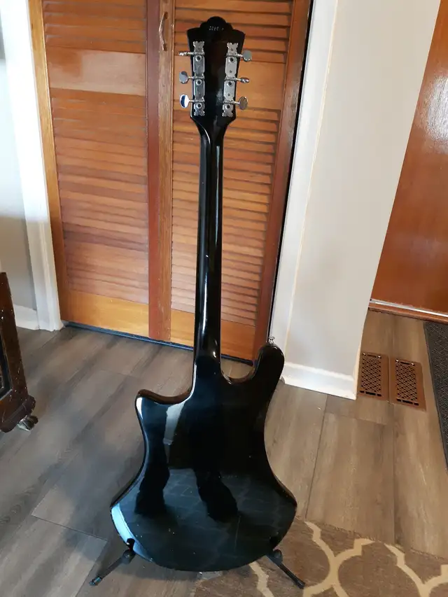Vintage Guild S60D in Guitars in Mississauga / Peel Region - Image 5