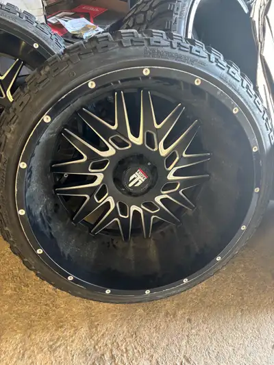 26x14 American trucks wheels Came off 2018 f150 Wheels have been curbed But still a head tuner. Coul...
