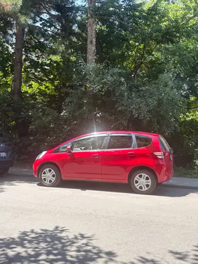 Selling my immaculate RHD 2009 Honda Fit. Ive moved to the city since buying it from Toyota Upper Ja...