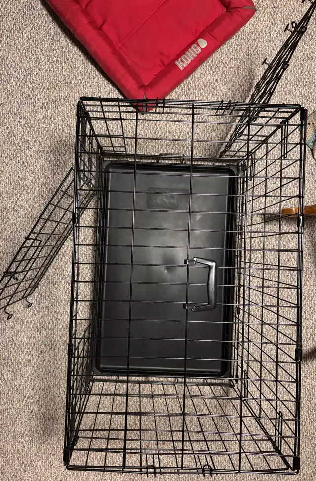 Dog crate 30" - includes crate mat & cover in Accessories in Markham / York Region - Image 3