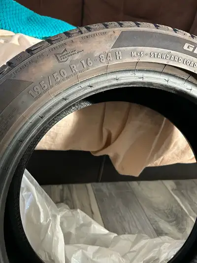 04 pneus quatre saisons neufs De marque général évertrek gt 195 / 50 R 16 84 H Pour Hyundai Accent