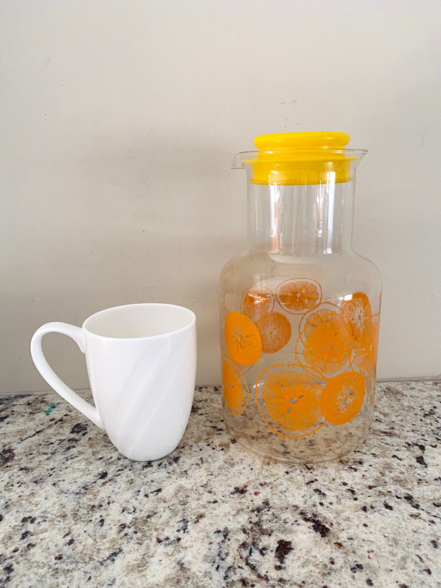 Water glass jug  in Kitchen & Dining Wares in Calgary - Image 2