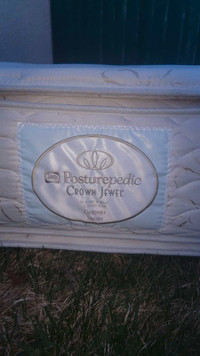 Posterpedic Crown Jewel Bed