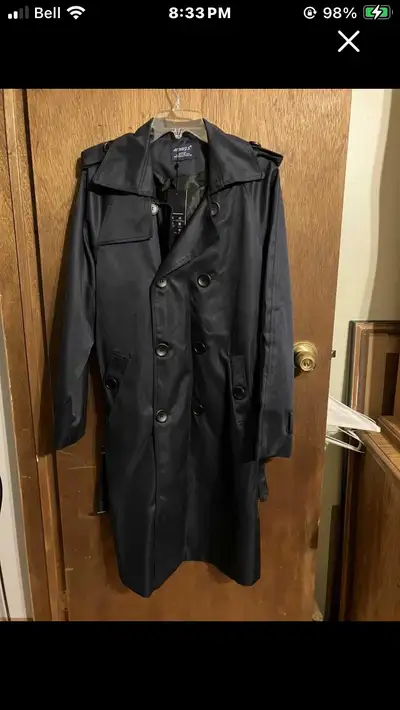 brand new ACWOOFS long trench coat, perfect for those looking to stay stylish and dry! coat has neve...