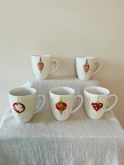 CHRISTMAS COFFEE MUG SET MAXWELL WILLIAMS 5 PIECES, View more