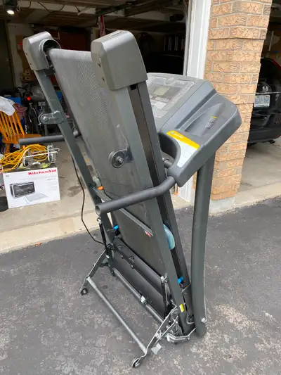 Used treadmill horizon CT 5.0 is still in working condition. Not used often . For sale $100