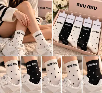 5 Pairs Designer Style Polka Dot Crew Socks , View more