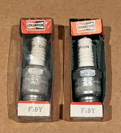 Vintage Champion F-9Y Spark Plug LOT (2) NOS — 1 Sealed Kliklok Box + 1 Open Box Small Engine USA Es...