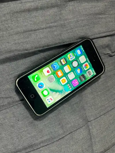 Unlocked 5C