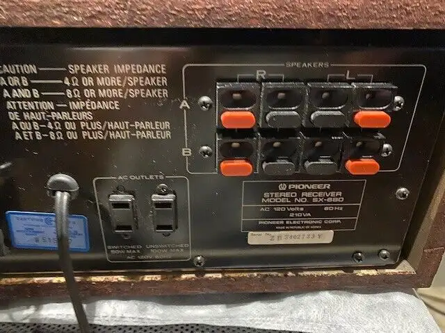 Vintage Pioneer SX-680 AM/FM Stereo Receiver in Stereo Systems & Home Theatre in Markham / York Region - Image 5