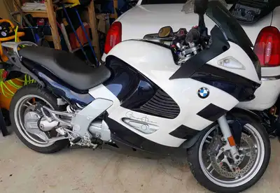 2003 BMW K1200RS, sport-touring bike perfect for long rides. Odometer in miles so actual kilometres...