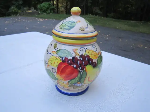 Pretty Urns63735878448515121