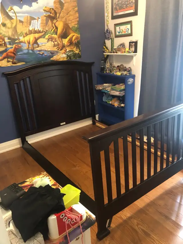 Convertible Crib in Cribs in Mississauga / Peel Region - Image 5