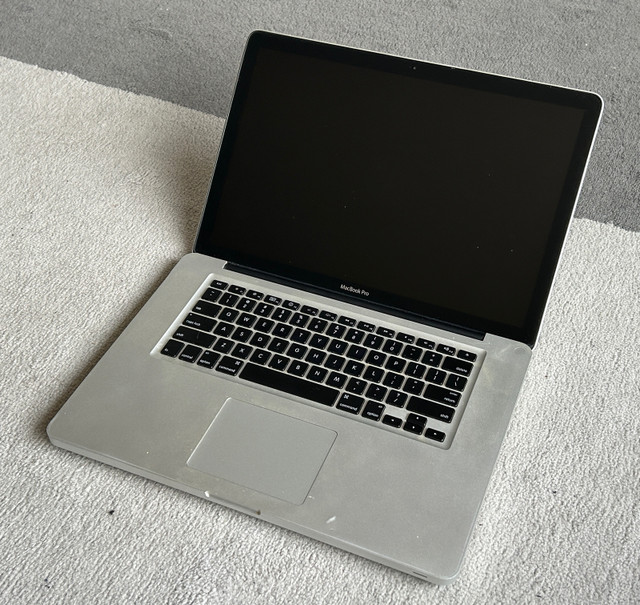 Parts only 2009 MacBook Pro 15inch in Laptops in Dartmouth