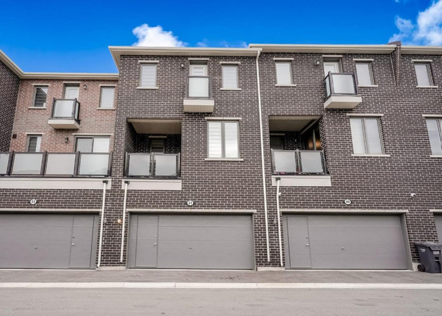 Dream 4 Bedroom Townhouse for Rent- NW Brampton in Long Term Rentals in Oakville / Halton Region - Image 3