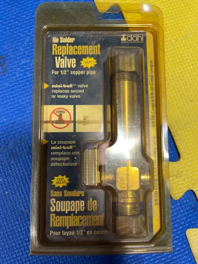 I'm offering a brand new DAHL No Solder Replacement Valve, perfect for 1/2" copper pipes, designed t...