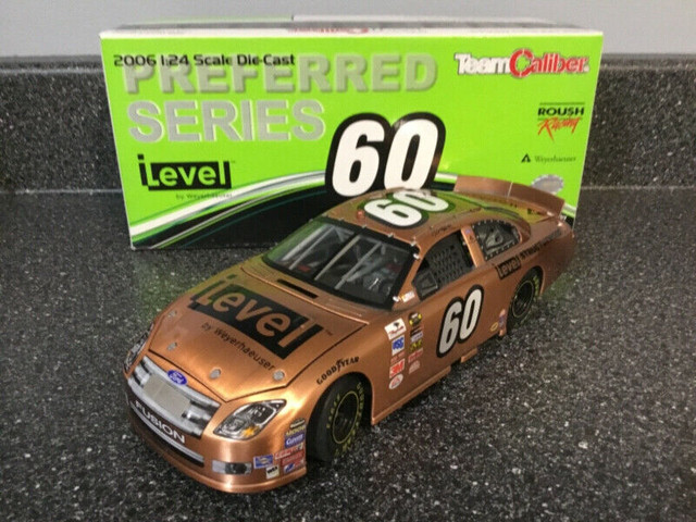 Carl Edwards 1/24 Scale NASCAR Diecast Cars in Arts & Collectibles in Fredericton - Image 3