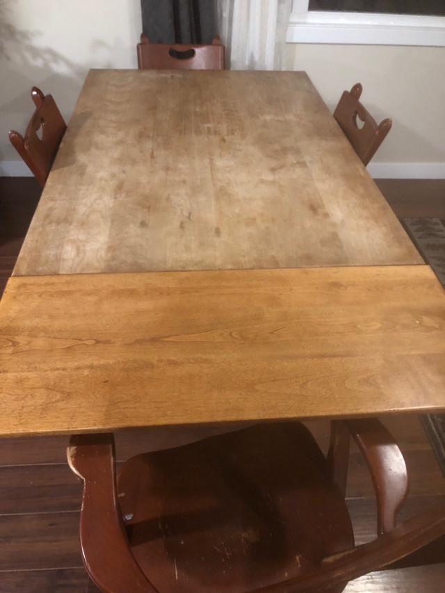 Antique Dining Table with 4 chairs and a corner cabinet in Dining Tables & Sets in Lethbridge - Image 2