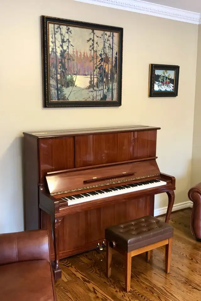 Yamaha Upright Piano U30 MhC (special edition) with Bench in Pianos & Keyboards in City of Toronto - Image 3