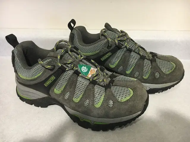 Brand New Women’s DAKOTA Safety Sneakers in Women's - Shoes in Grande Prairie - Image 2