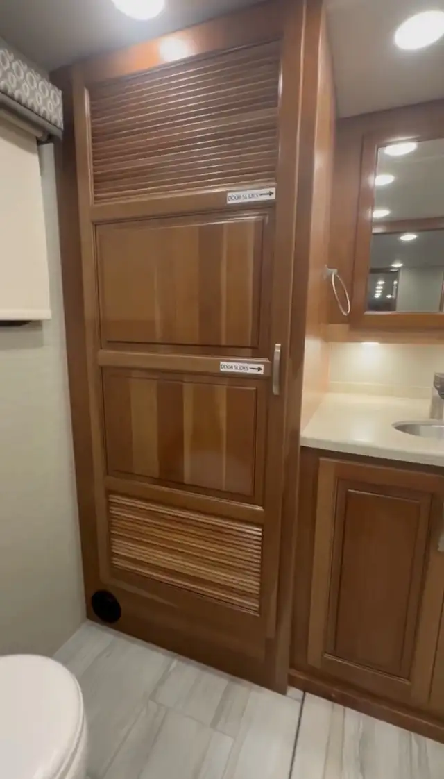 2019 Jayco Embark 39T2 Motorhome - Low Miles in RVs & Motorhomes in Grande Prairie - Image 14