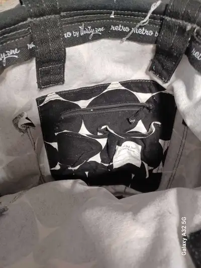 Two Thirty One bags @ $15 each Buy Sell Trade Please check out my other ads for more deals