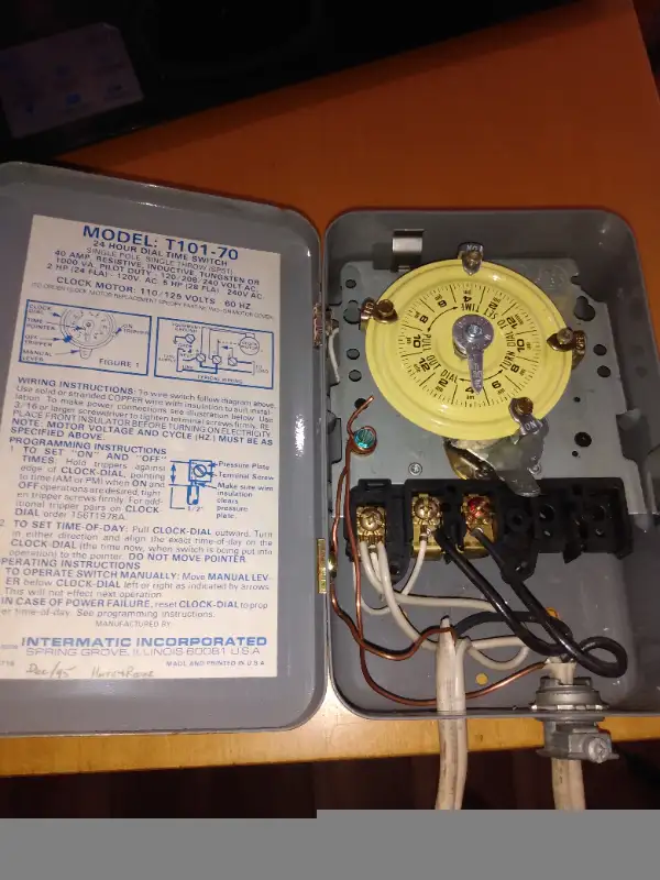 Intermatic electrical timer in Electrical in Moncton - Image 3