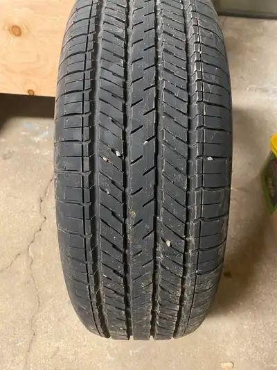 4 pneus neufs (avec 500 km d’usure) 225-60-R17 Yokohama Geolandar G91. Pneus originaux de Subaru Cro...