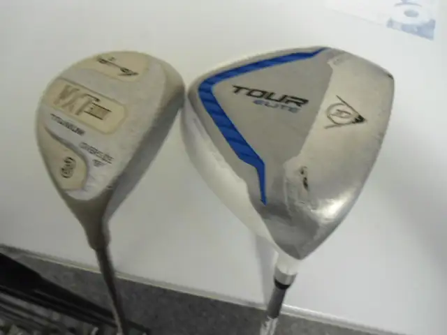 SET OF MEN'S RIGHT HANDED GOLF CLUBS WITH BAG   21 in Golf in Sudbury - Image 3