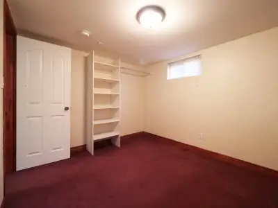 Recently updated, stylish 2 rooms available for rent, that's just steps away from Fanshawe College a...