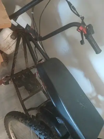 looking for a old go kart or presser washer engine , View more