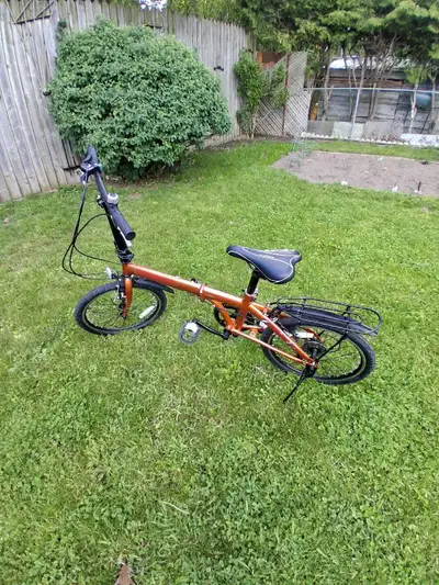 The bike is in great shape.Shimno brakes slide out puddles that fold ,removable handle bar,folding w...